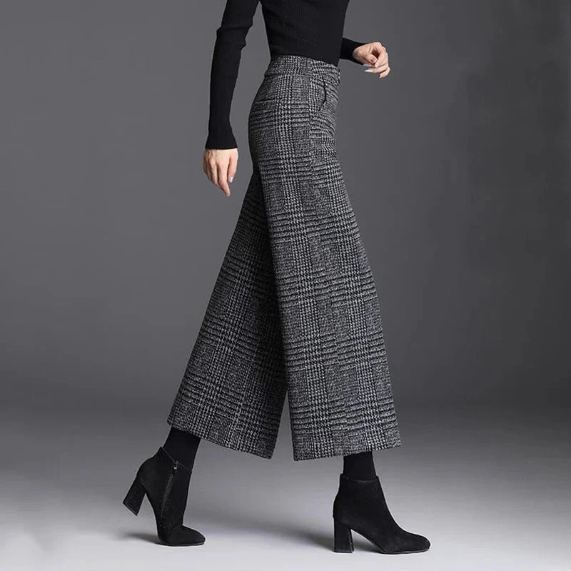 Belgravia Plaid Wide-Leg Trouser - Image 5